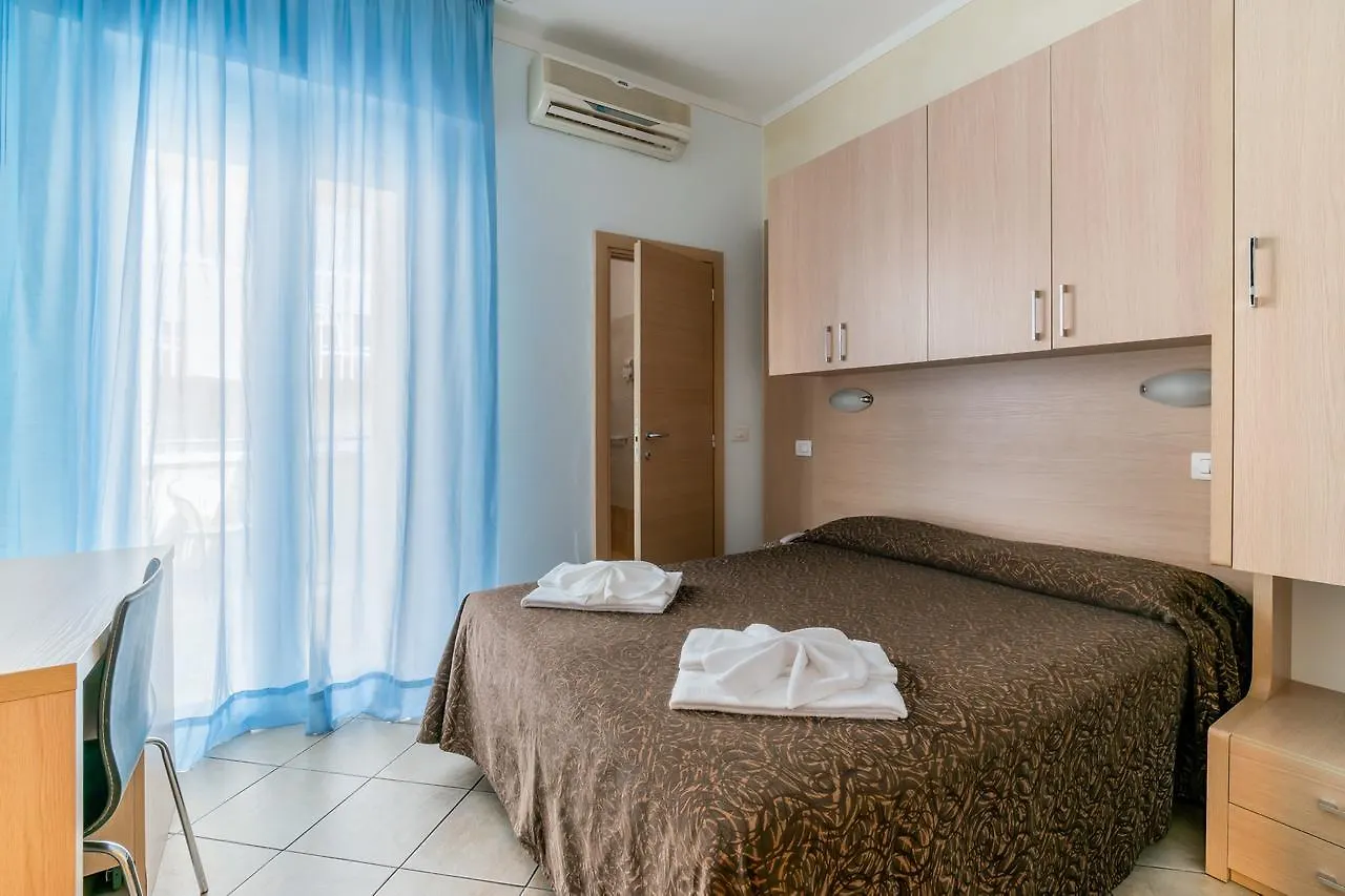 Hotel Rubens Rimini 3*,