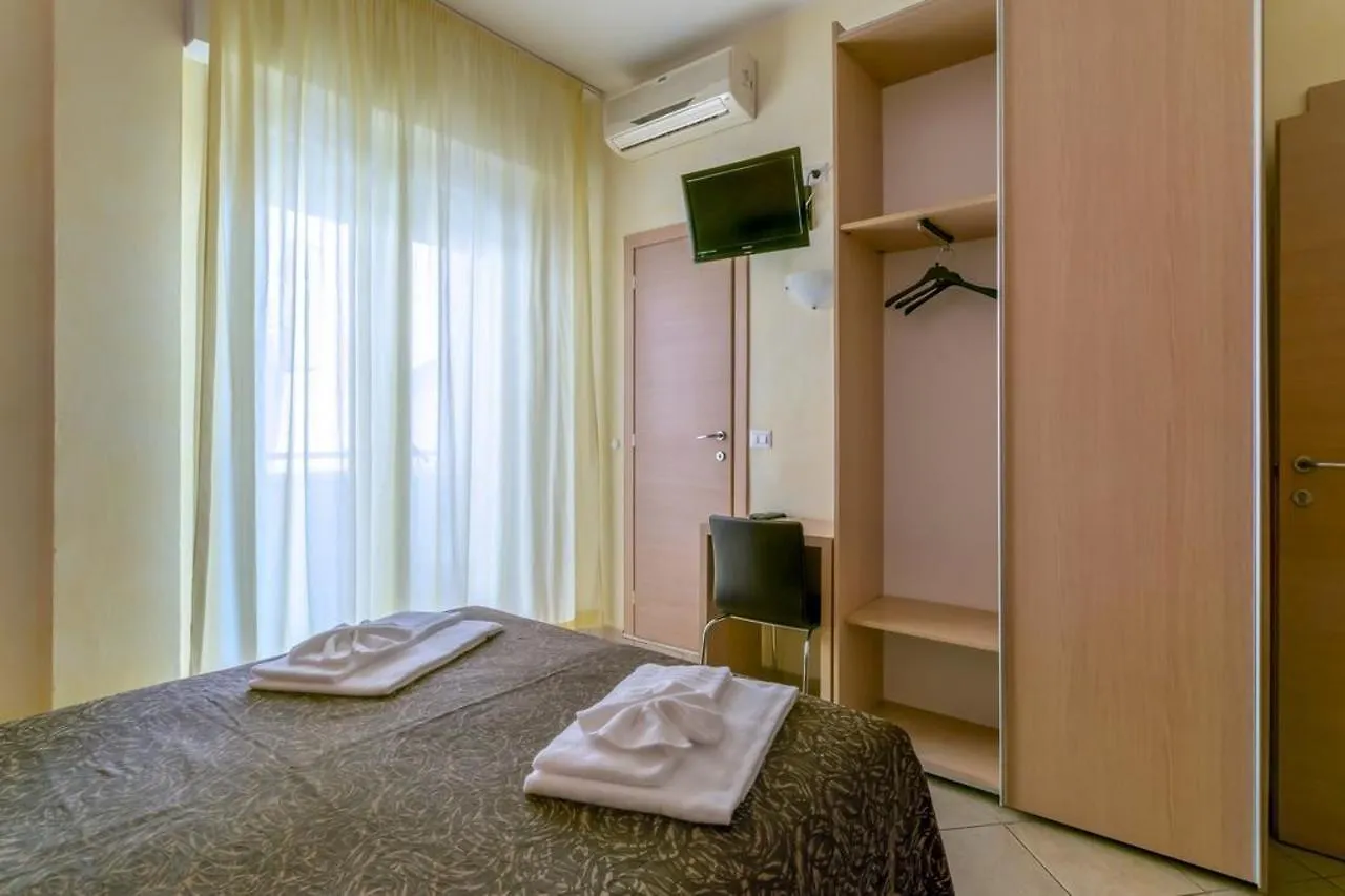 Hotel Rubens Rimini 3*,  Italy